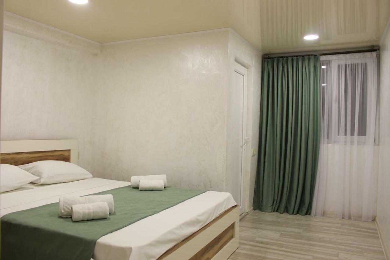 Отель Гостевой дом Greenview Батуми Экстерьер фото