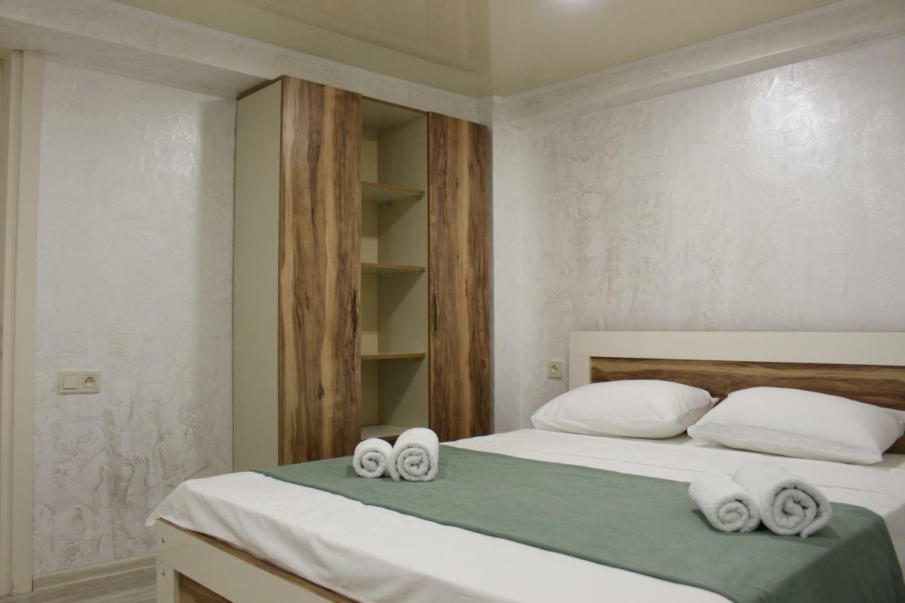 Отель Гостевой дом Greenview Батуми Экстерьер фото