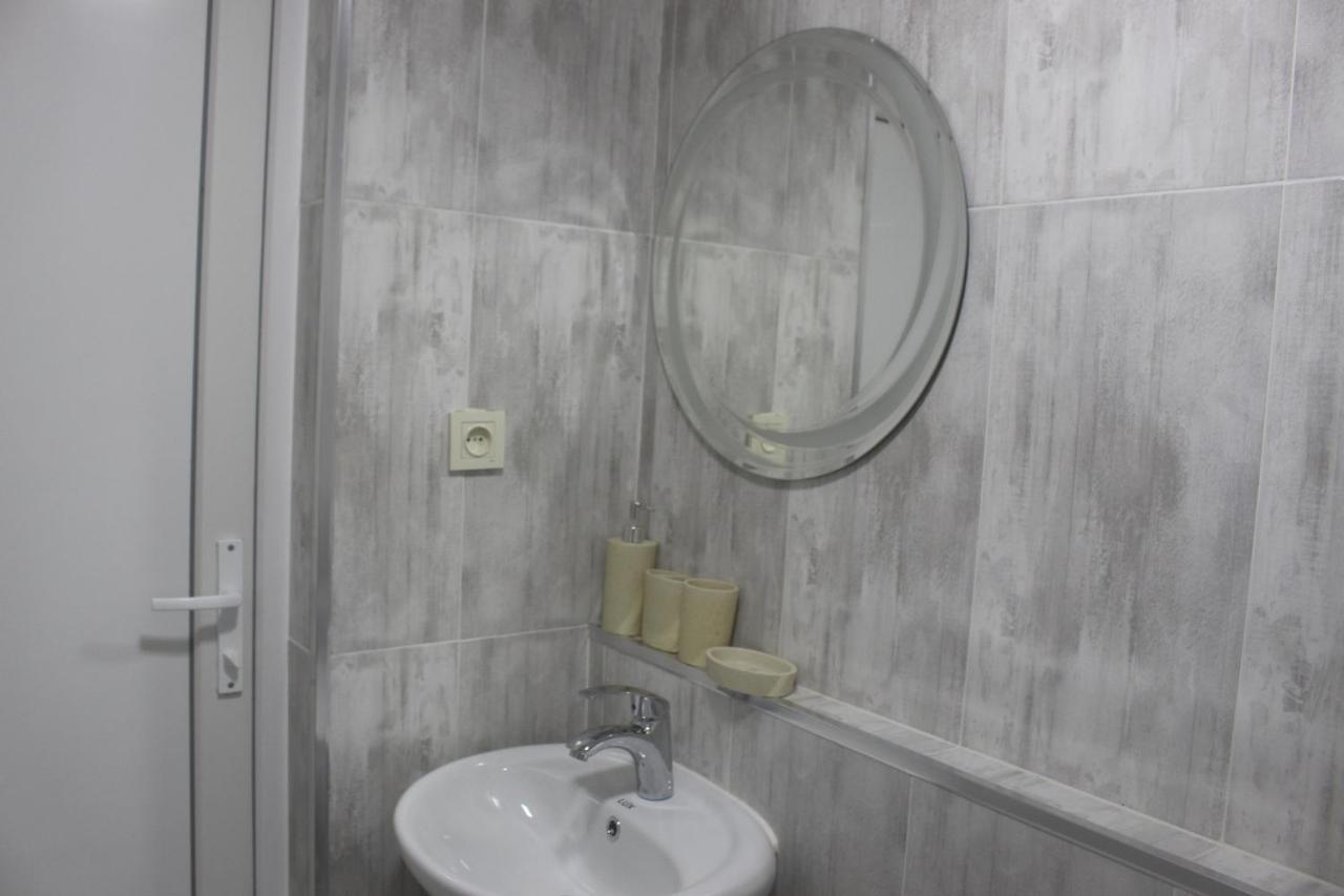Отель Гостевой дом Greenview Батуми Экстерьер фото